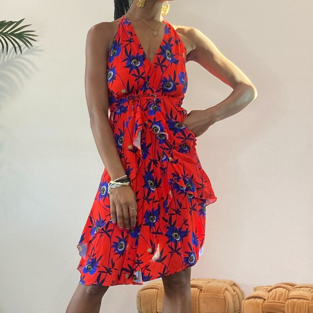 Size Small H&M Red Tied Up Dress - Perfect Fit and Stylish Design”